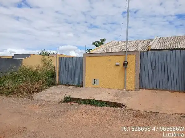 Casa em PARQUE ESTRELA DALVA IX, LUZIANIA - GO