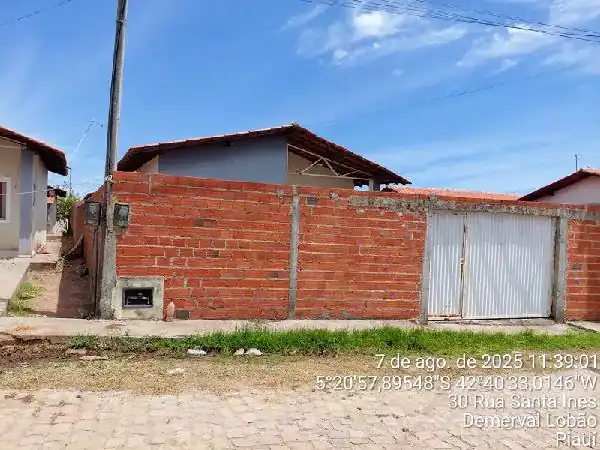 Casa em SANTA INES, DEMERVAL LOBAO - PI
