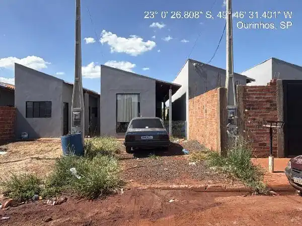 Casa em RESIDENCIAL GIMENEZ, CANITAR - SP