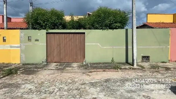 Casa em BAIRRO SANTA LUZ, ALTOS - PI