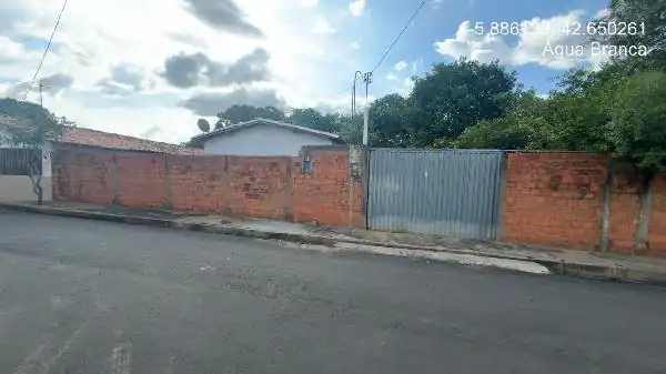 Casa em SÃO LUIS, AGUA BRANCA - PI