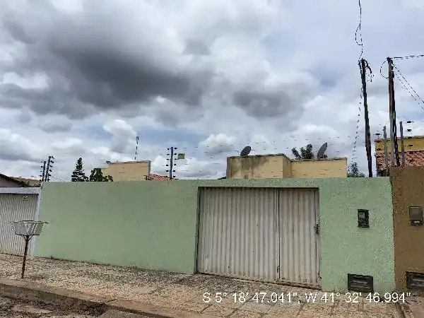 Casa em LOT CEMIL / COHAB, CASTELO DO PIAUI - PI