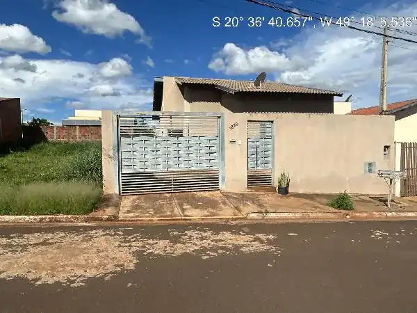 Casa em RESIDENCIAL PAZIANOTTO, ONDA VERDE - SP