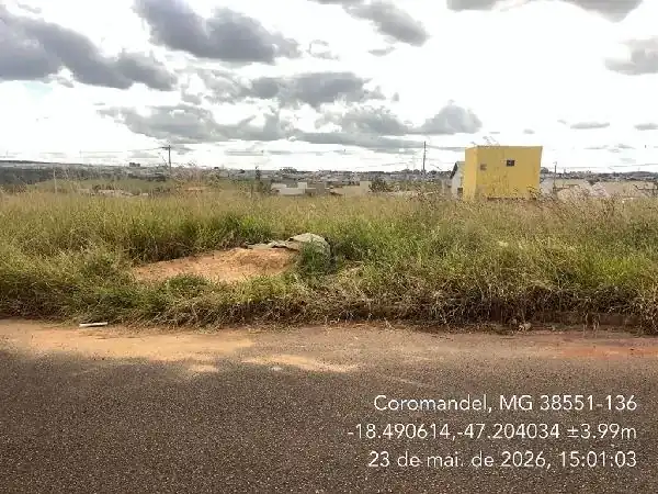 Terreno em JD DE DONA LUCINHA 2, COROMANDEL - MG