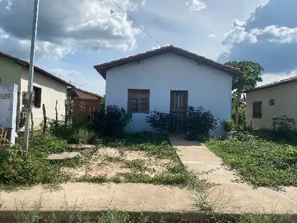 Casa em BAIRRO SANTA LUZ, ALTOS - PI