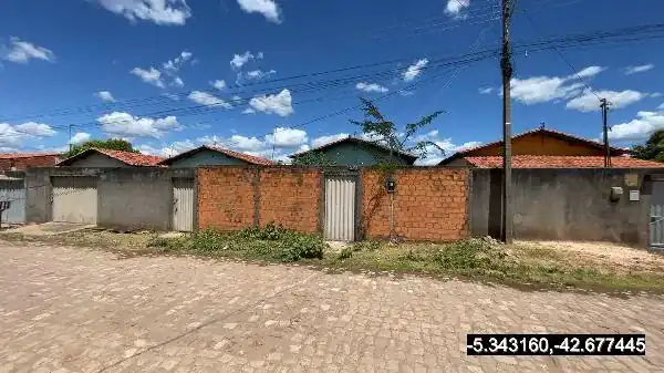 Casa em PIAÇAVA, DEMERVAL LOBAO - PI