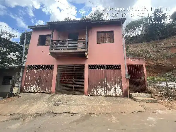 Casa em CENTRO, IAPU - MG