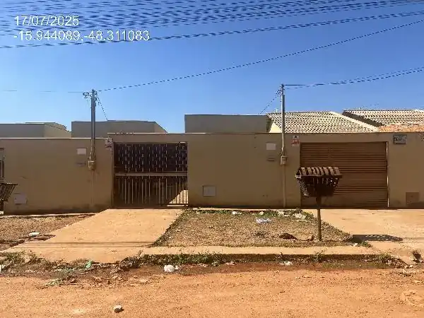 Casa em PARQUE ESTRELA DALVA XVI, SANTO ANTONIO DO DESCOBERTO - GO