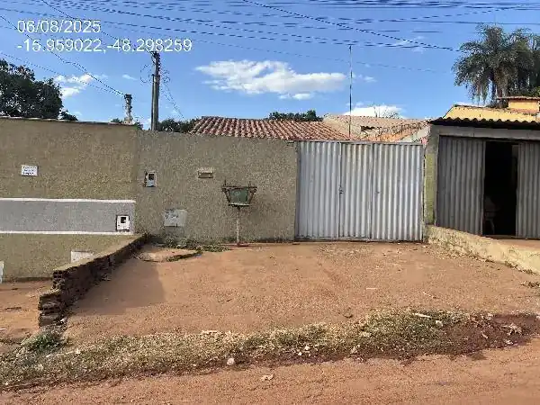 Casa em PARQUE ESTRELA DALVA XII, SANTO ANTONIO DO DESCOBERTO - GO