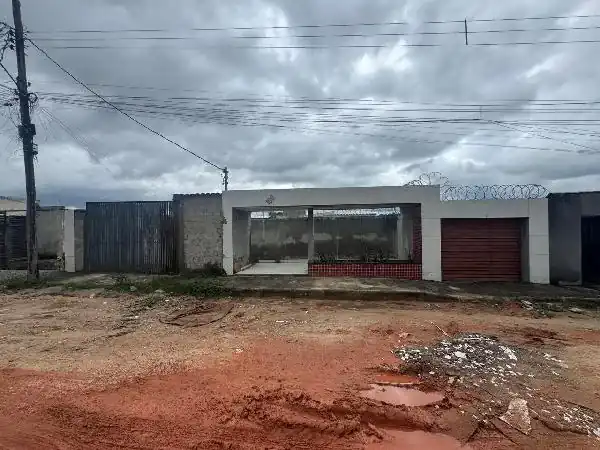 Casa em DUMAVILLE, ESMERALDAS - MG