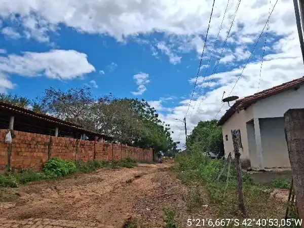 Casa em SANTA INES, DEMERVAL LOBAO - PI