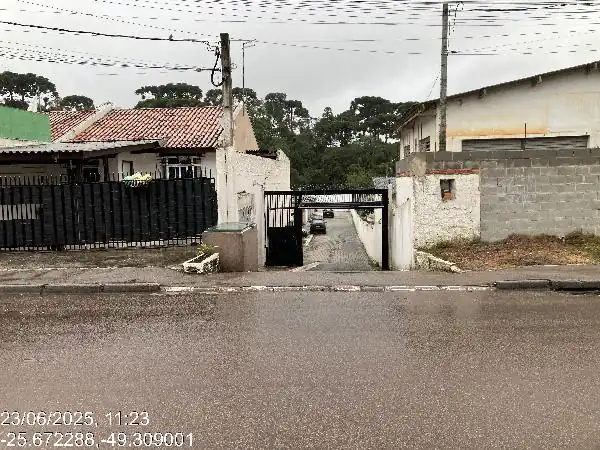 Casa em GRALHA AZUL, FAZENDA RIO GRANDE - PR