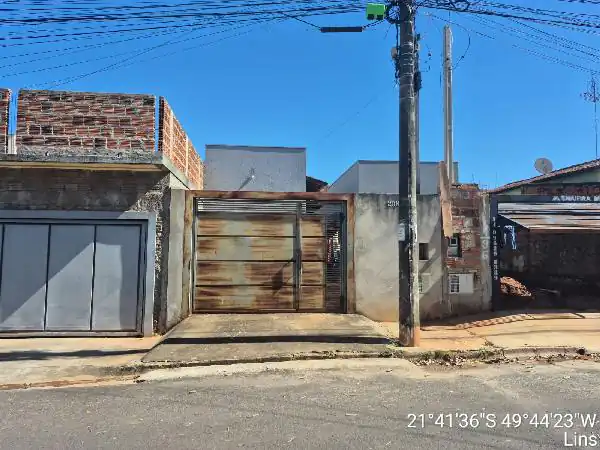 Casa em RESIDENCIAL MANABU MABE, LINS - SP