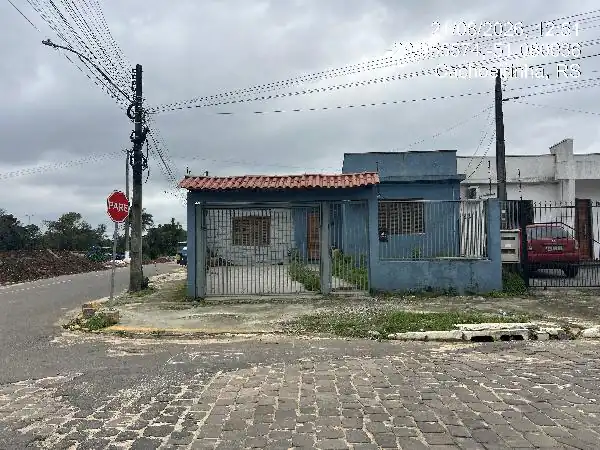 Casa em PARQUE DA MATRIZ I, CACHOEIRINHA - RS