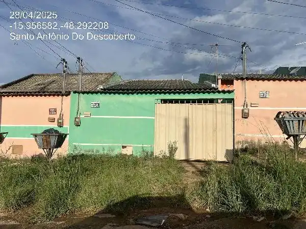 Casa em VILA RAIO DE LUZ, SANTO ANTONIO DO DESCOBERTO - GO