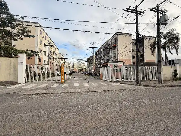 Apartamento em JARDIM LIMOEIRO, CAMACARI - BA