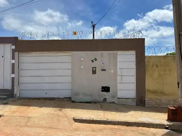 Casa em BARAUNAS, BRUMADO - BA