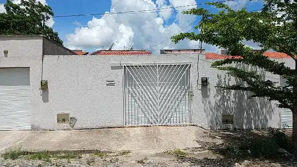 Casa em CATOLE, HORIZONTE - CE