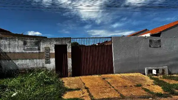 Casa em JARDIM SANTA LUCIA, AGUAS LINDAS DE GOIAS - GO