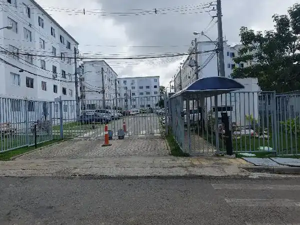 Apartamento em VILA DE ABRANTES, CAMACARI - BA