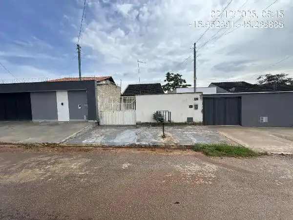Casa em PARQUE ESTRELA DALVA XII, SANTO ANTONIO DO DESCOBERTO - GO