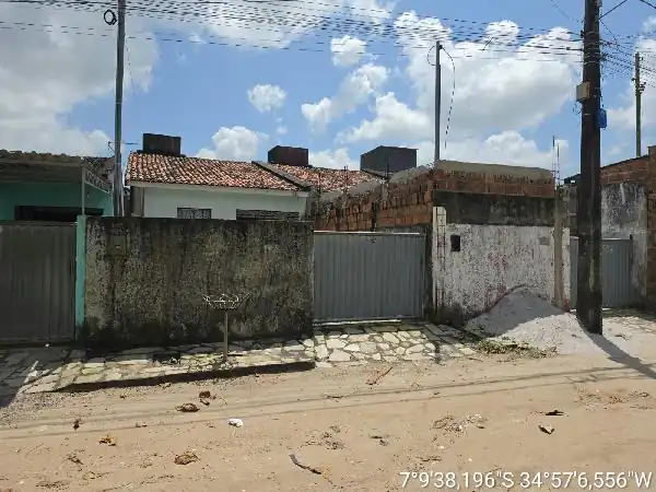 Casa em LOT PRIVE AERO, SANTA RITA - PB