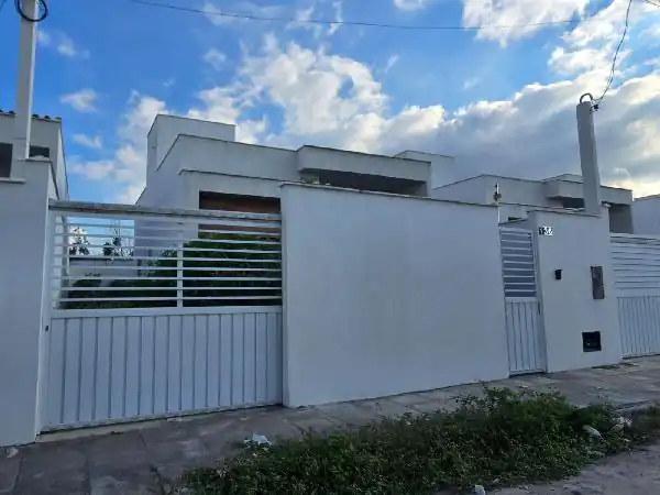 Casa em AVIARIO, FEIRA DE SANTANA - BA