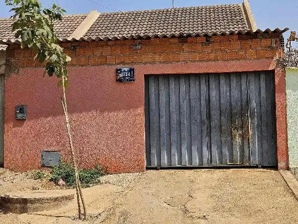 Casa em JARDIM ANA BEATRIZ II, SANTO ANTONIO DO DESCOBERTO - GO