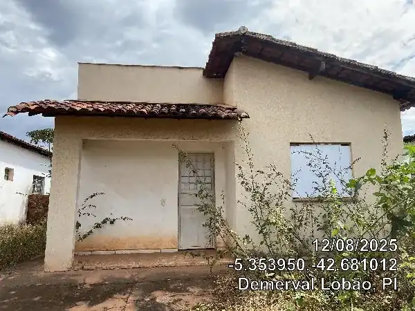 Casa em SANTA INES, DEMERVAL LOBAO - PI