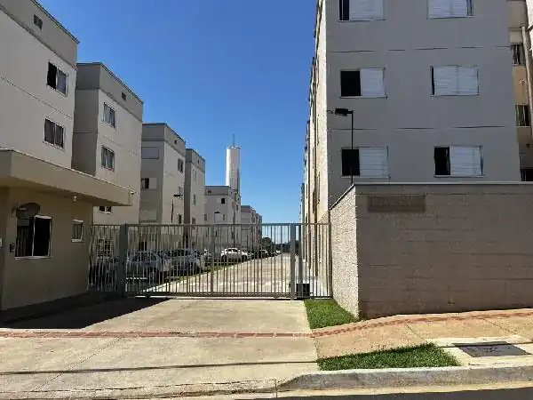Apartamento em CONJUNTO SEMIRAMIS BARROS BRAGA, LONDRINA - PR
