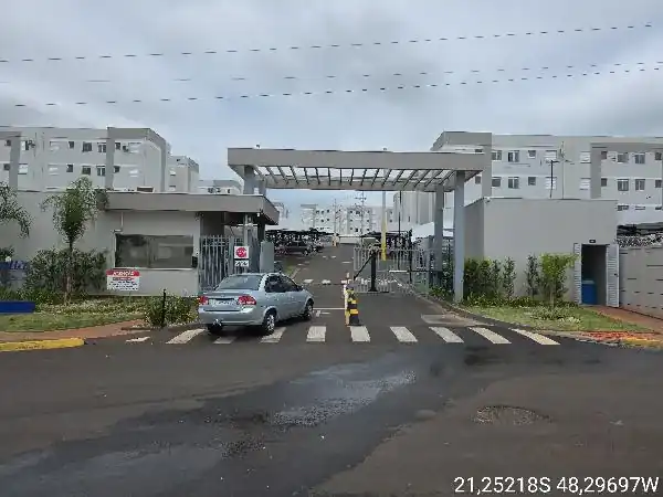 Apartamento em ATHENAS PAULISTA, JABOTICABAL - SP