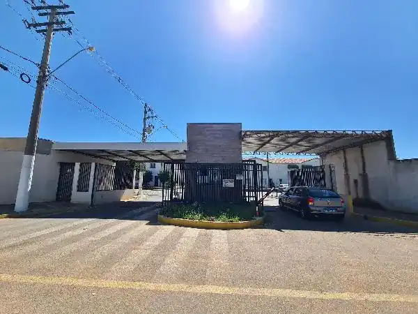 Apartamento em VILA RESIDENCIAL MOACIR GUZONI, MOGI GUACU - SP
