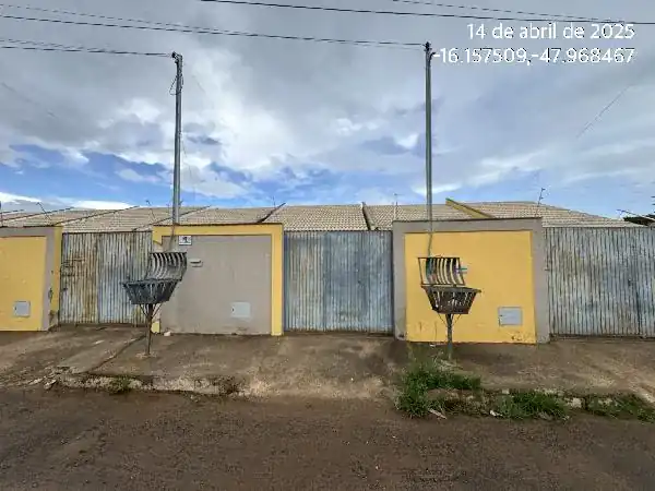 Casa em PARQUE ESTRELA DALVA IX, LUZIANIA - GO