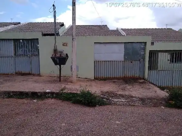 Casa em VILA RAIO DE LUZ, SANTO ANTONIO DO DESCOBERTO - GO