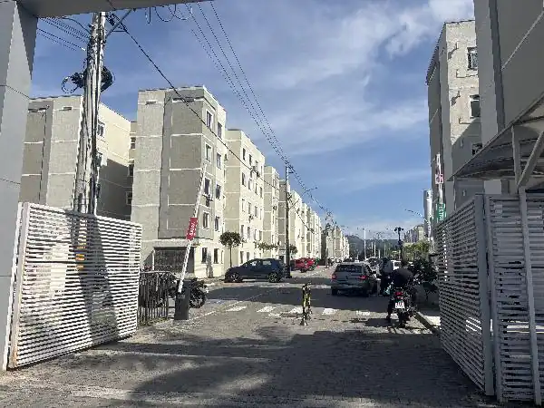 Apartamento em FREG DE GUARATIBA, RIO DE JANEIRO - RJ