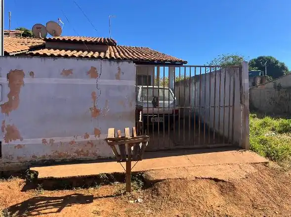 Casa em PARQUE ESTRELA DALVA IX, LUZIANIA - GO