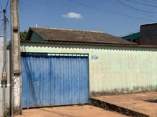 Casa em VILA RAIO DE LUZ, SANTO ANTONIO DO DESCOBERTO - GO