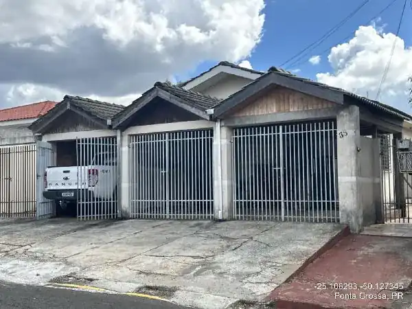 Casa em OLARIAS, PONTA GROSSA - PR