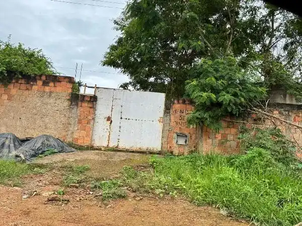 Casa em JARDIM ANA BEATRIZ II, SANTO ANTONIO DO DESCOBERTO - GO