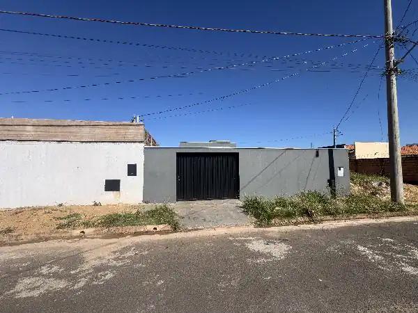 Casa em JARDIM MARACANA, UBERABA - MG