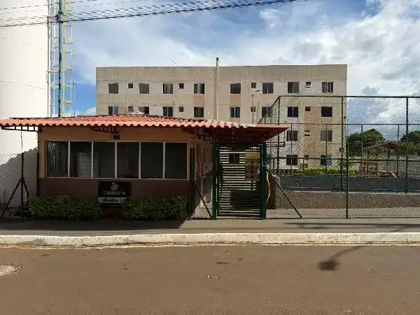 Apartamento em CENTRO, LUZIANIA - GO