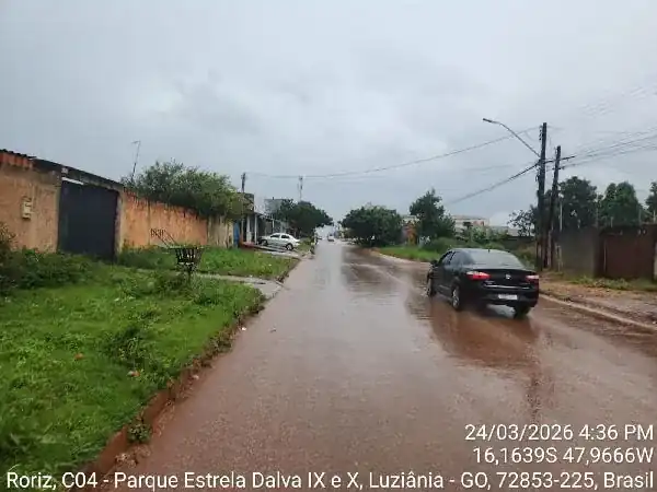 Casa em PARQUE ESTRELA DALVA IX, LUZIANIA - GO