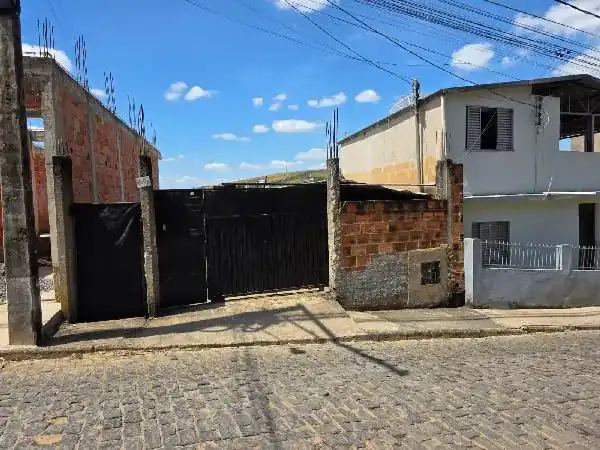 Casa em BELA VISTA, LEOPOLDINA - MG