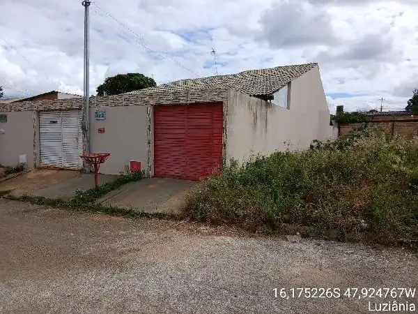 Casa em CIDADE INDUSTRIAL FRACAROLI, LUZIANIA - GO