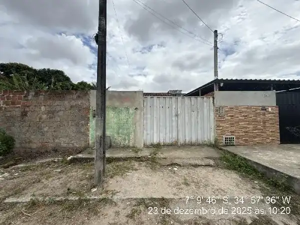 Casa em LOT EYTEL SANTIAGO, SANTA RITA - PB