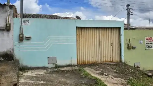 Casa em VILA RAIO DE LUZ, SANTO ANTONIO DO DESCOBERTO - GO