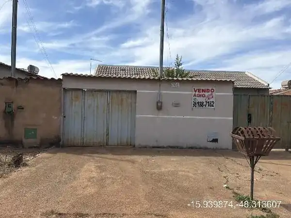 Casa em PARQUE ESTRELA DALVA XVII, SANTO ANTONIO DO DESCOBERTO - GO
