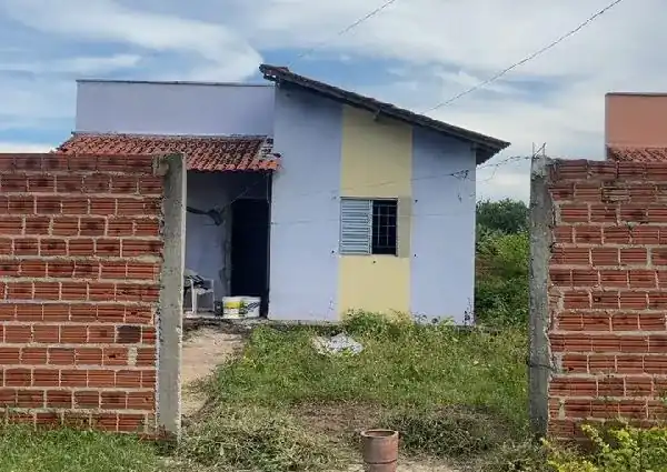 Casa em LOT. SÃO SEBASTIÃO, ALTOS - PI