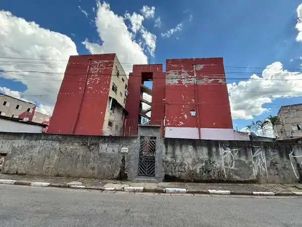 Apartamento em CONJUNTO HABITACIONAL PRESIDENTE CASTELO, CARAPICUIBA - SP