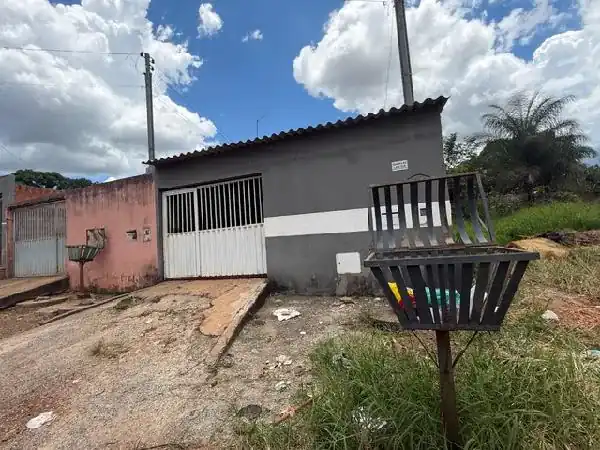 Casa em JARDIM ANA BEATRIZ II, SANTO ANTONIO DO DESCOBERTO - GO